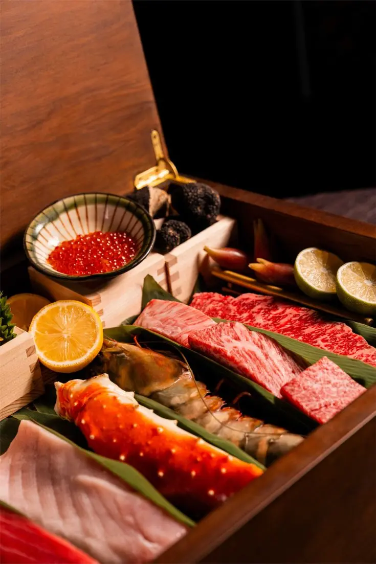 Omakase Hamburg: Nigiri wird im Torii Shigeru direkt an der Theke gereicht